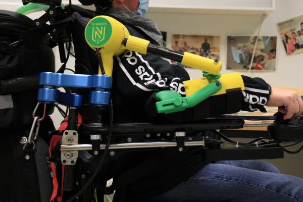 AT1X arm support on the weelchair